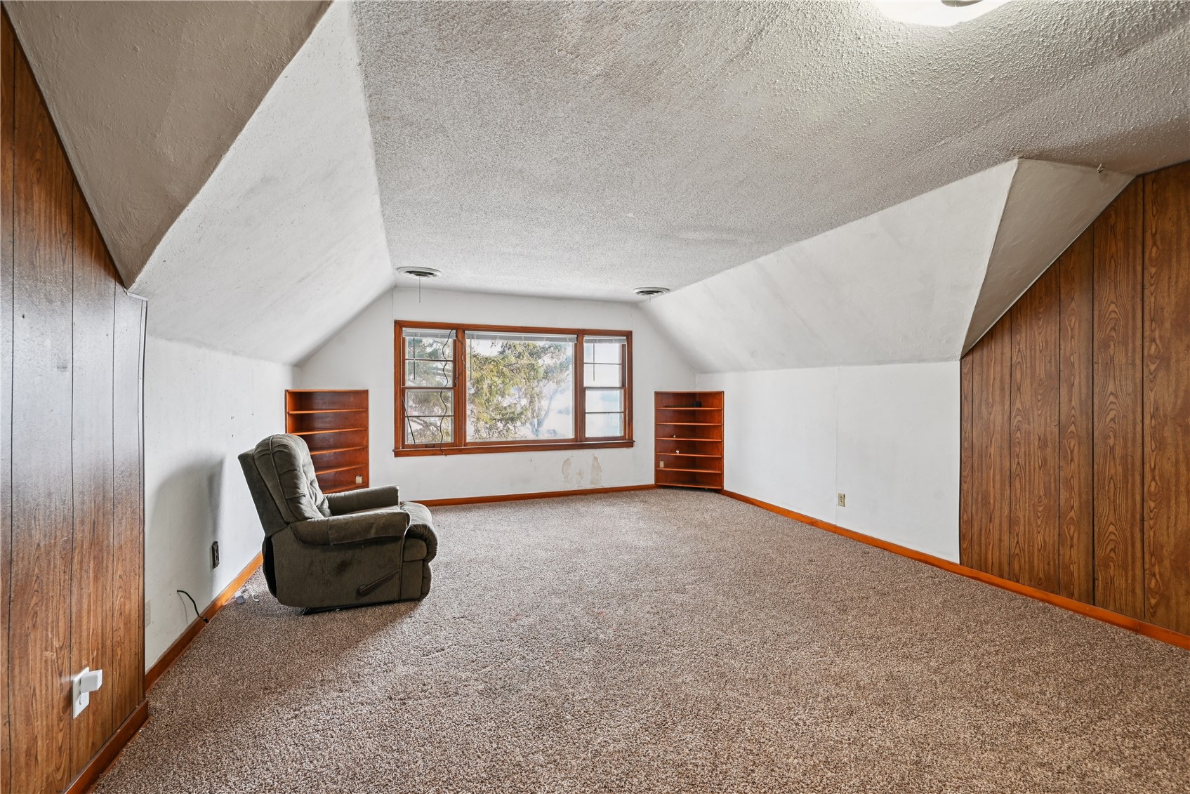 205 2nd Avenue Atkins IA 52206