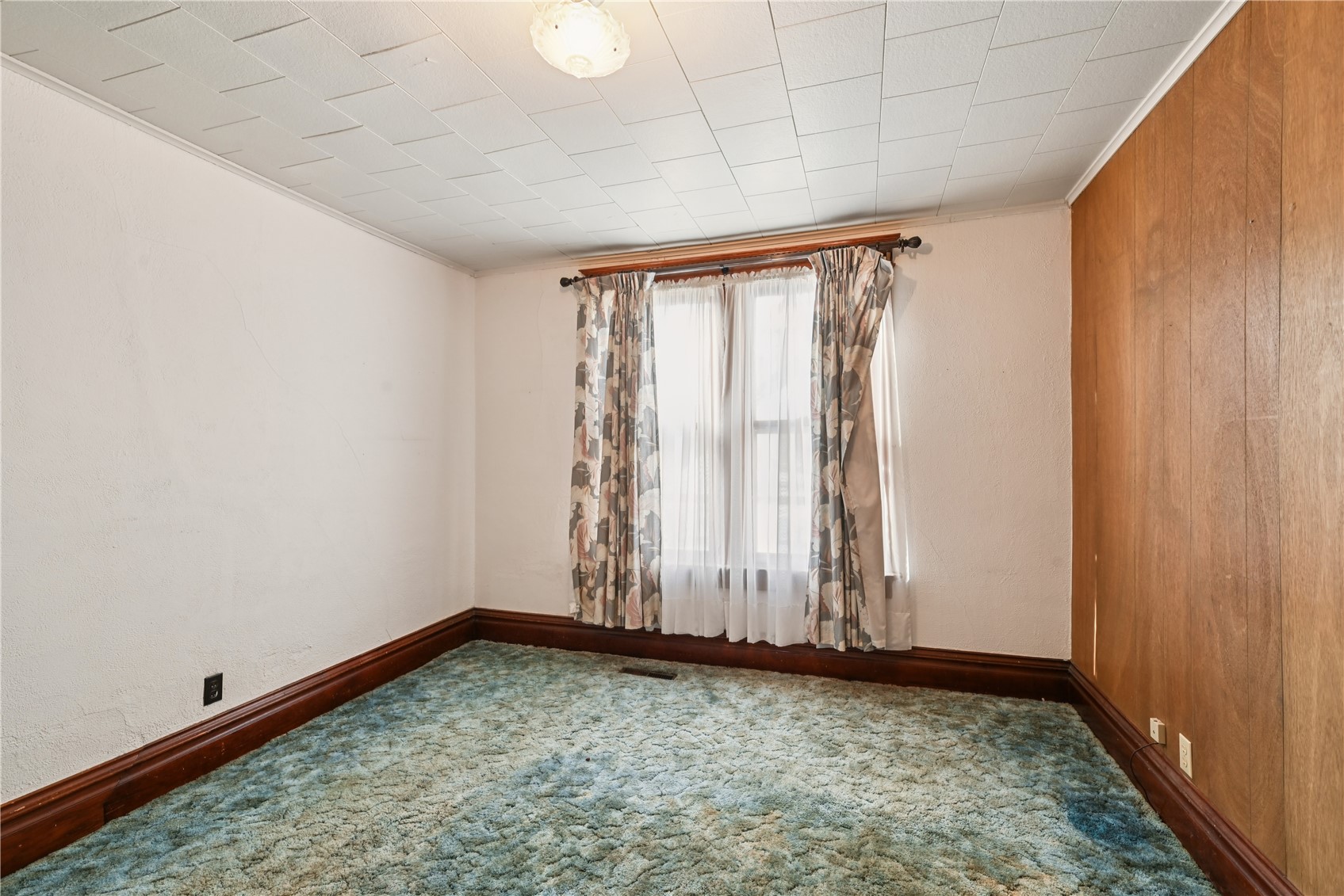 205 2nd Avenue Atkins IA 52206