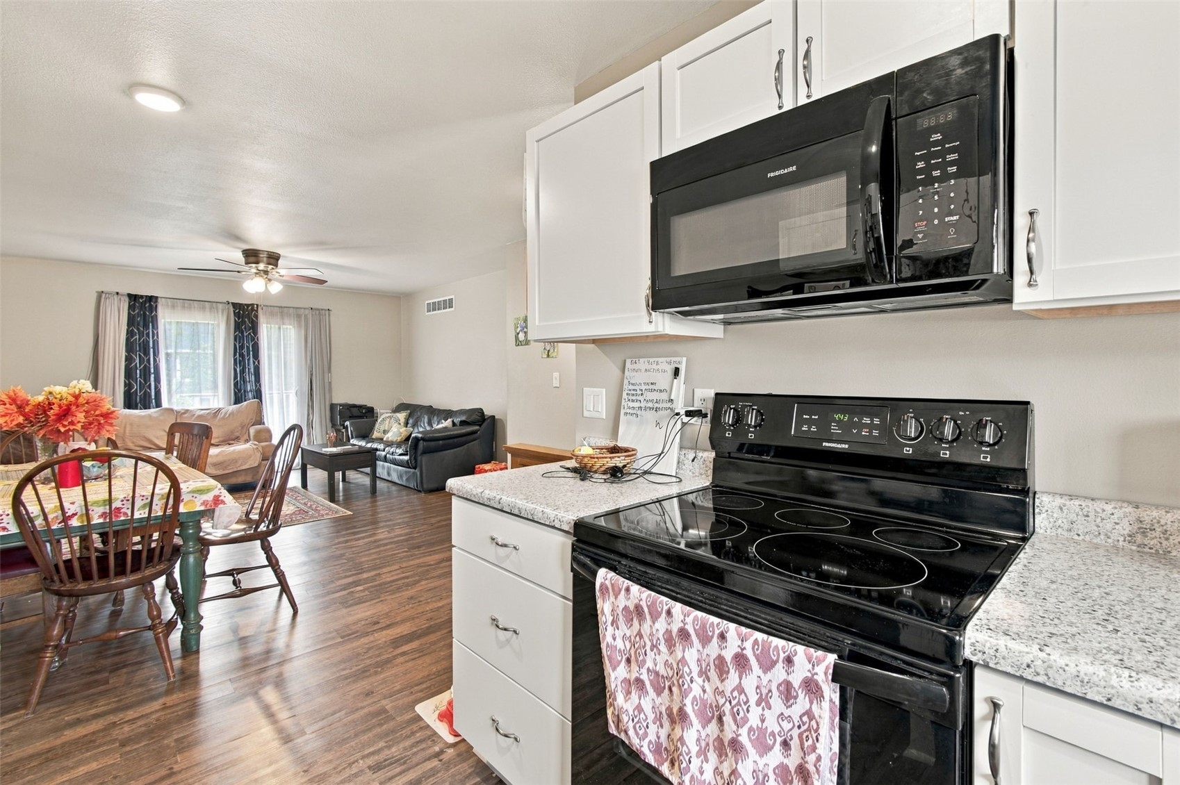 1841 & 1843 Hollywood Court Iowa City IA 52240