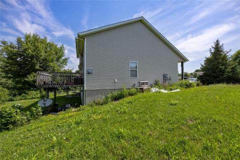 2020 Stratford Court Coralville IA 52241