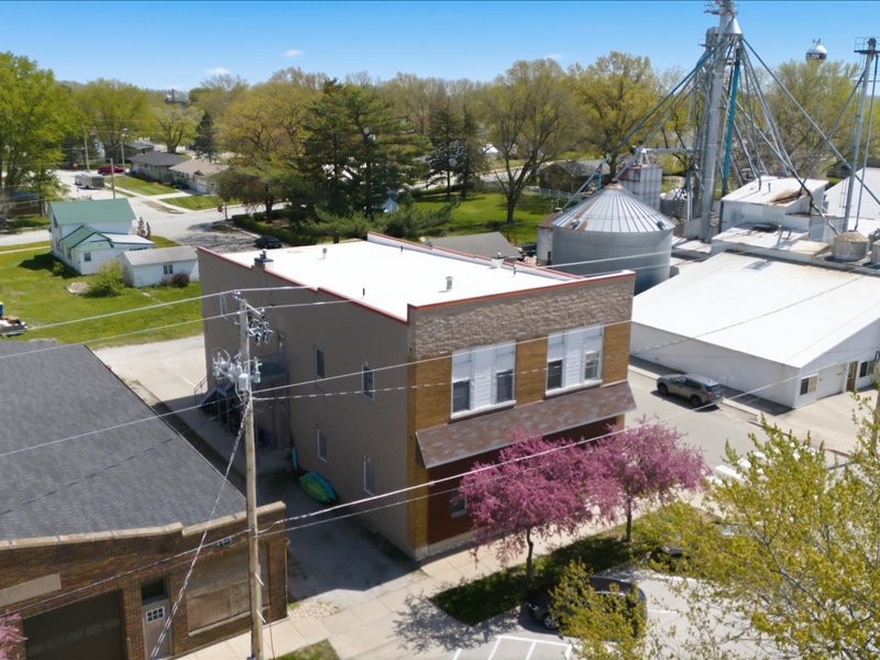 230 S Dubuque Street Solon IA 52333