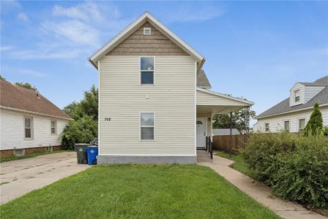 702 9th Street SW Cedar Rapids IA 52404