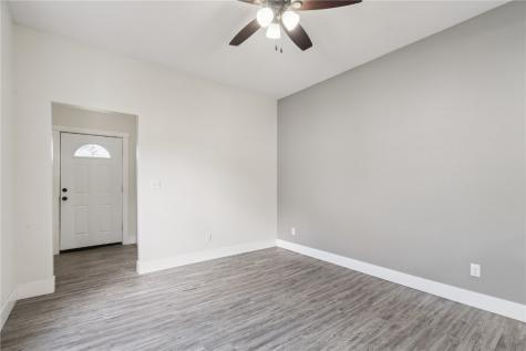 702 9th Street SW Cedar Rapids IA 52404