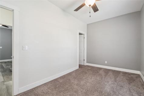 702 9th Street SW Cedar Rapids IA 52404