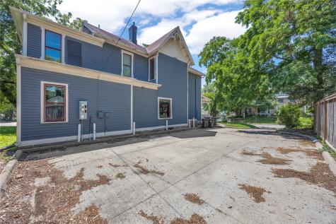 230 S Dodge Street Iowa City IA 52240