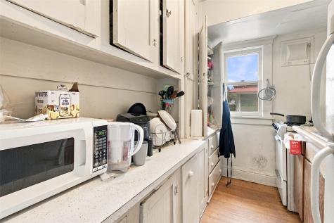 624 N Linn Street Iowa City IA 52245