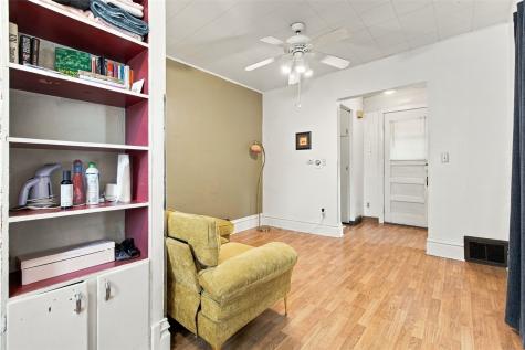 624 N Linn Street Iowa City IA 52245