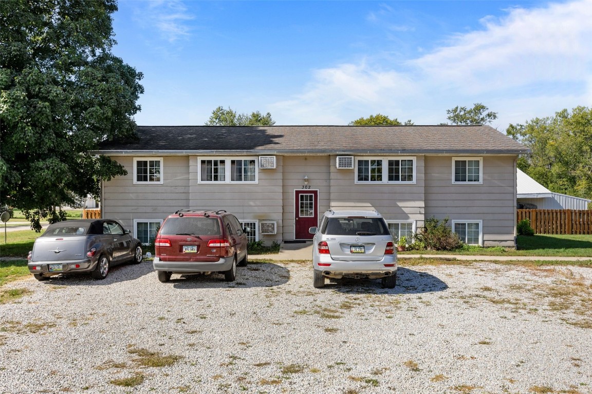 302 Maple Lane Walker IA 52352