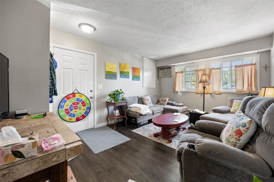 302 Maple Lane Walker IA 52352