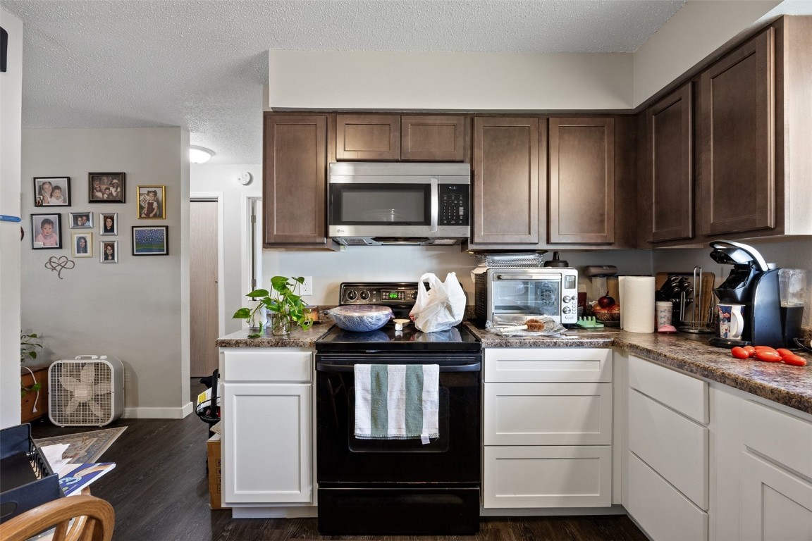 302 Maple Lane Walker IA 52352