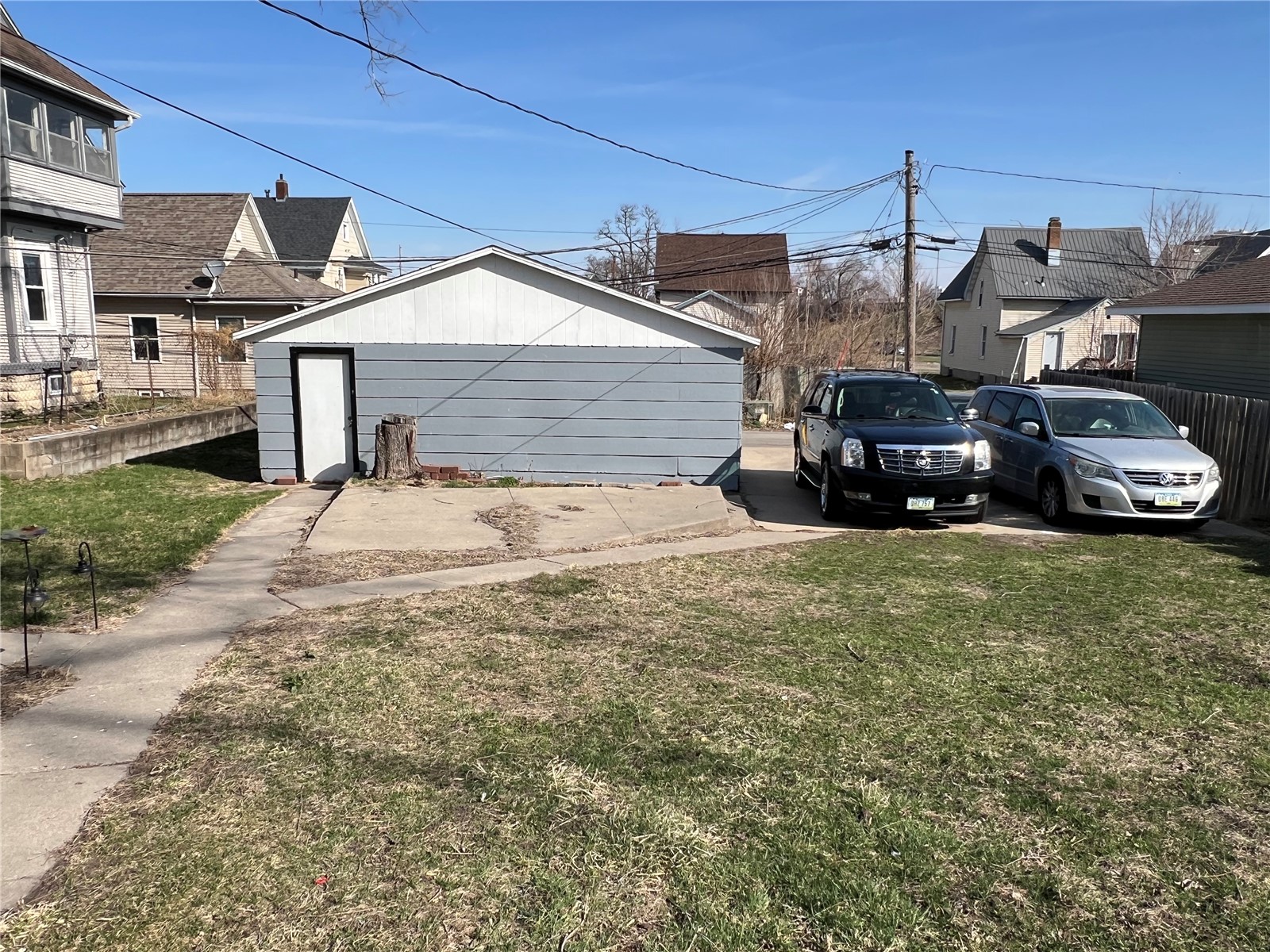 366 7th Avenue SW Cedar Rapids IA 52404