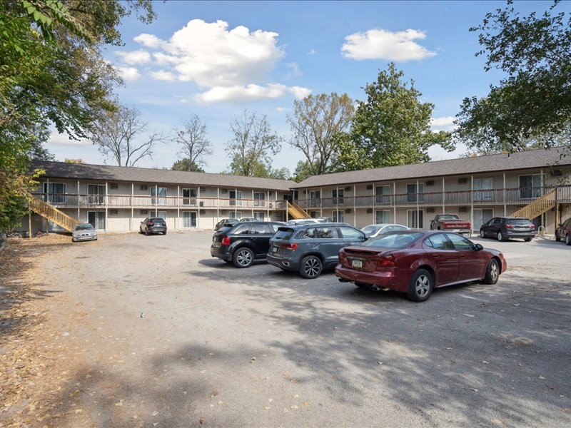 732,736,740 Michael Street Iowa City IA 52246