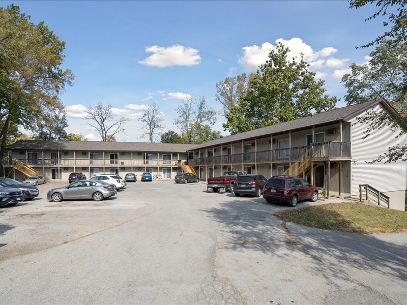 732,736,740 Michael Street Iowa City IA 52246