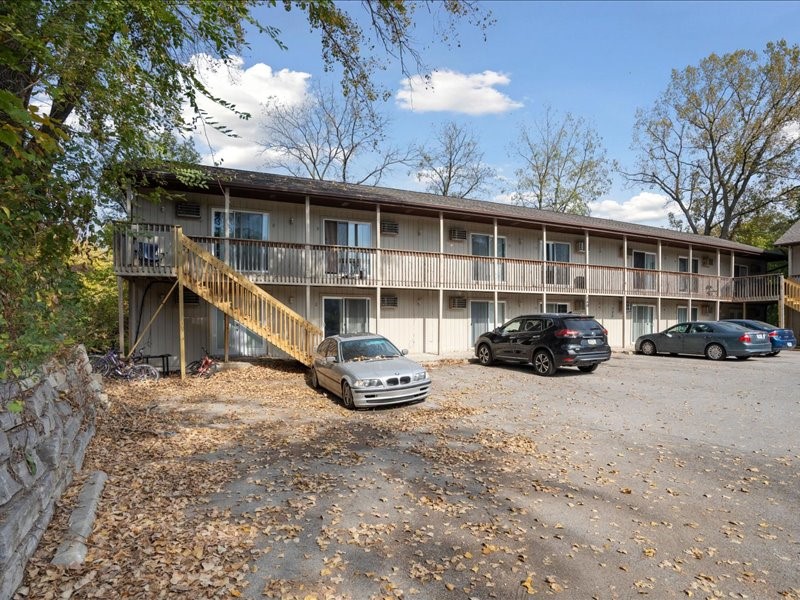 732,736,740 Michael Street Iowa City IA 52246