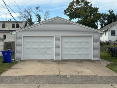 627-629 22nd Avenue SW Cedar Rapids IA 52404
