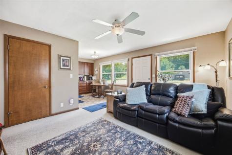 2902 Johnson Avenue Cedar Rapids IA 52405