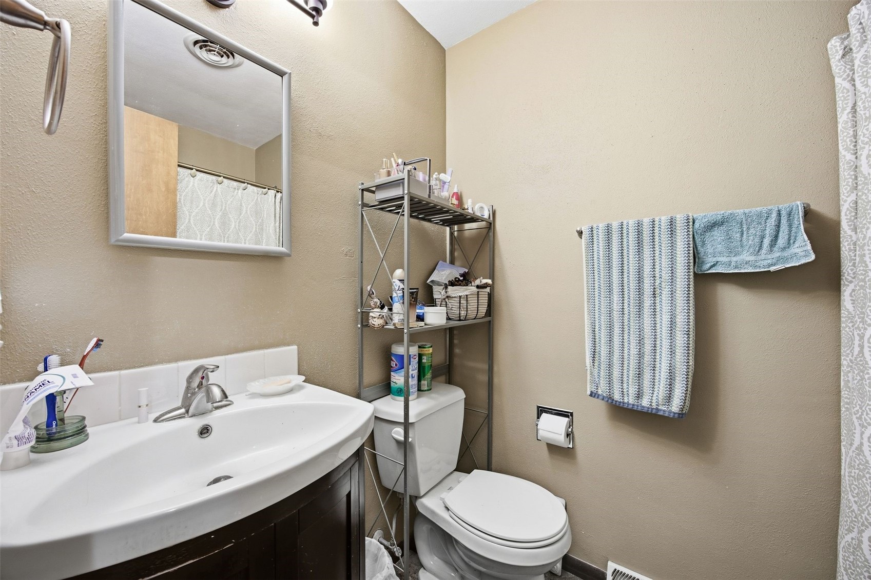 2902 Johnson Avenue Cedar Rapids IA 52405