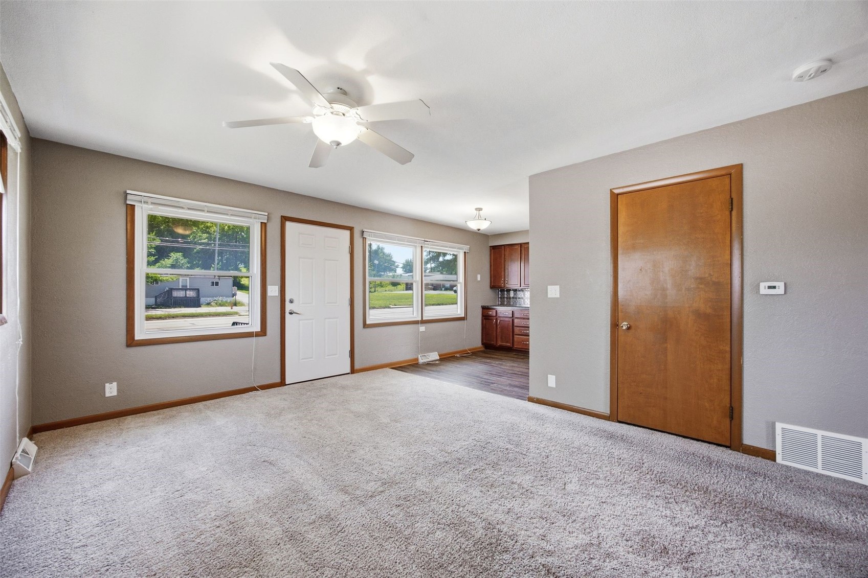 2902 Johnson Avenue Cedar Rapids IA 52405