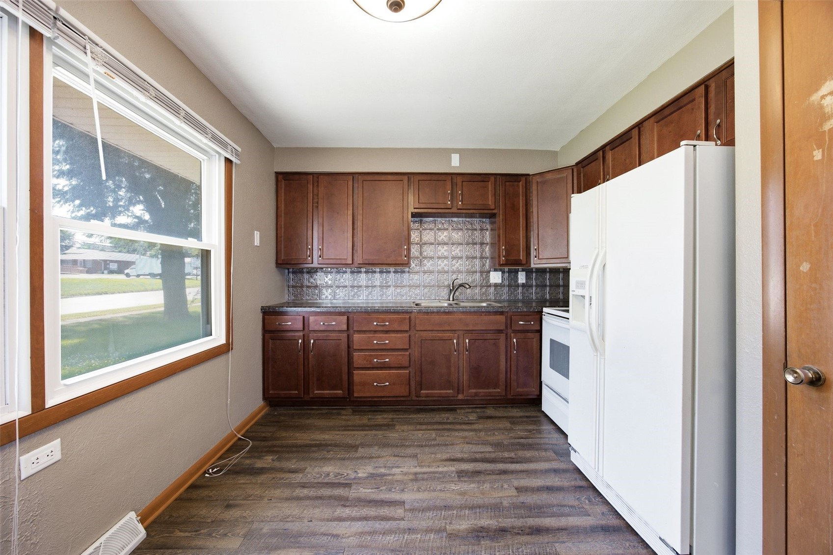 2902 Johnson Avenue Cedar Rapids IA 52405