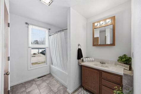 503 S Maple Street Monticello IA 52310