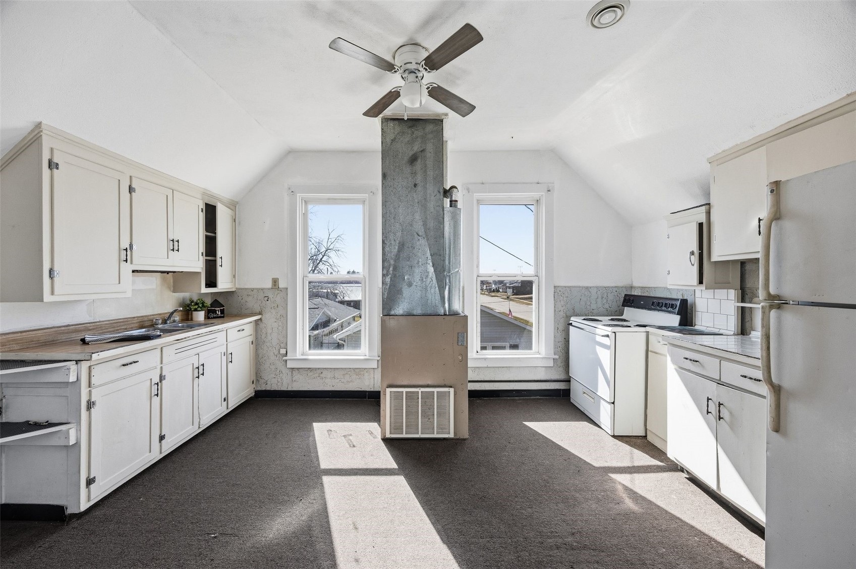 503 S Maple Street Monticello IA 52310