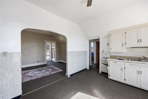 503 S Maple Street Monticello IA 52310