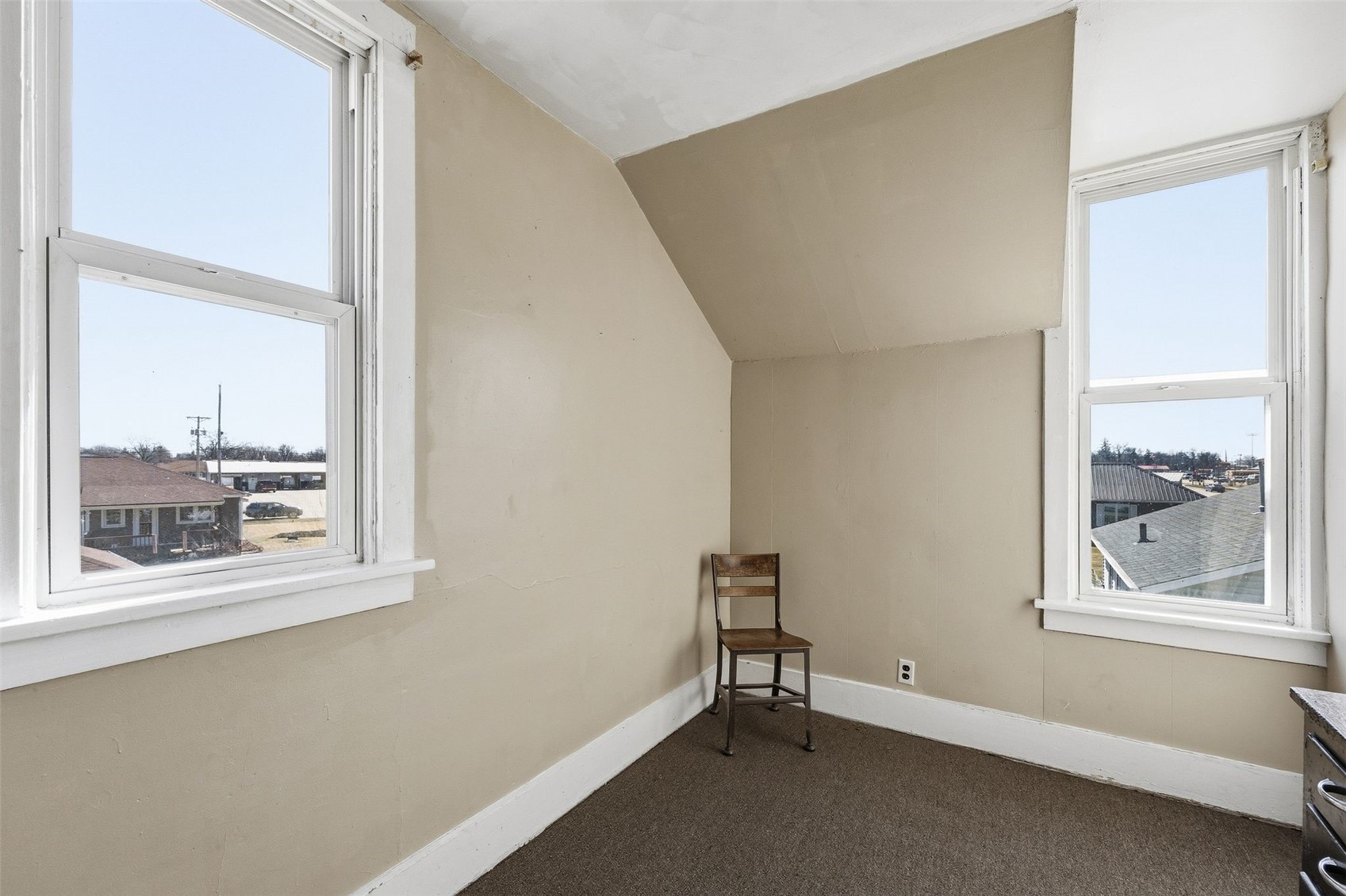503 S Maple Street Monticello IA 52310