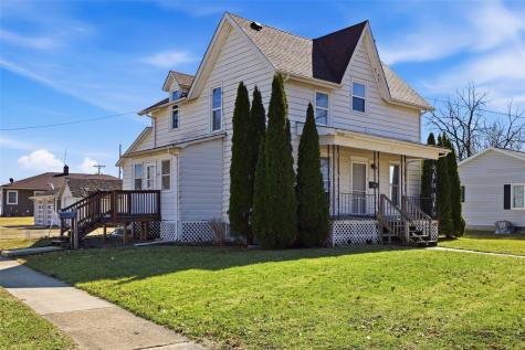 503 S Maple Street Monticello IA 52310