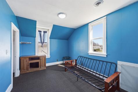 503 S Maple Street Monticello IA 52310