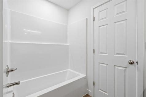 225 Clymer Road Hiawatha IA 52233