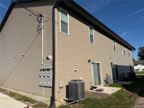 225 Clymer Road Hiawatha IA 52233