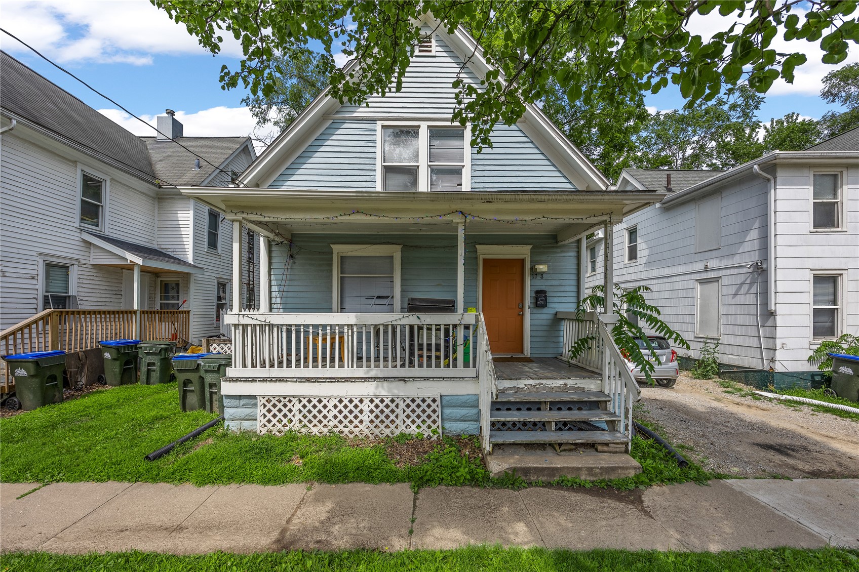 17 S Johnson Street Iowa City IA 52240