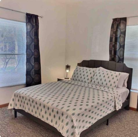 720 E Avenue NW Cedar Rapids IA 52405