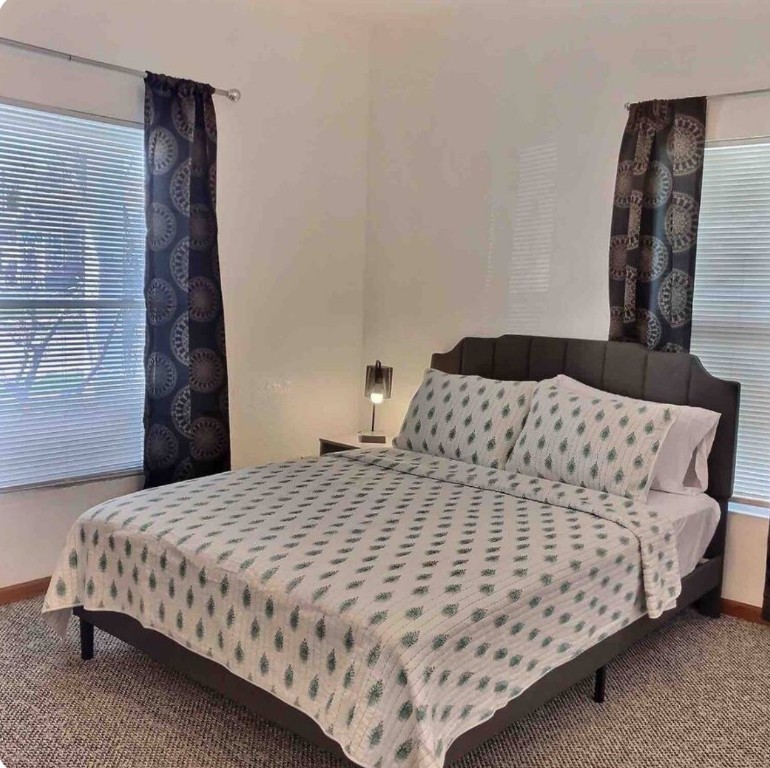 720 E Avenue NW Cedar Rapids IA 52405