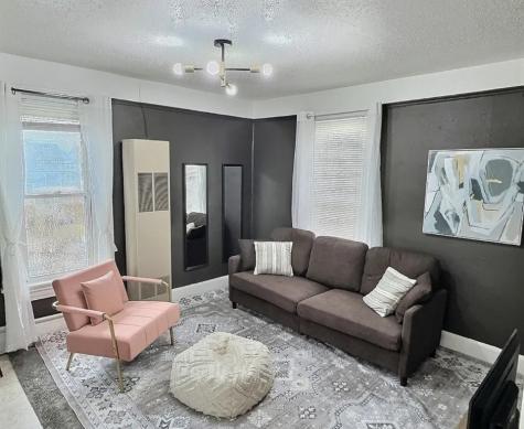 720 E Avenue NW Cedar Rapids IA 52405
