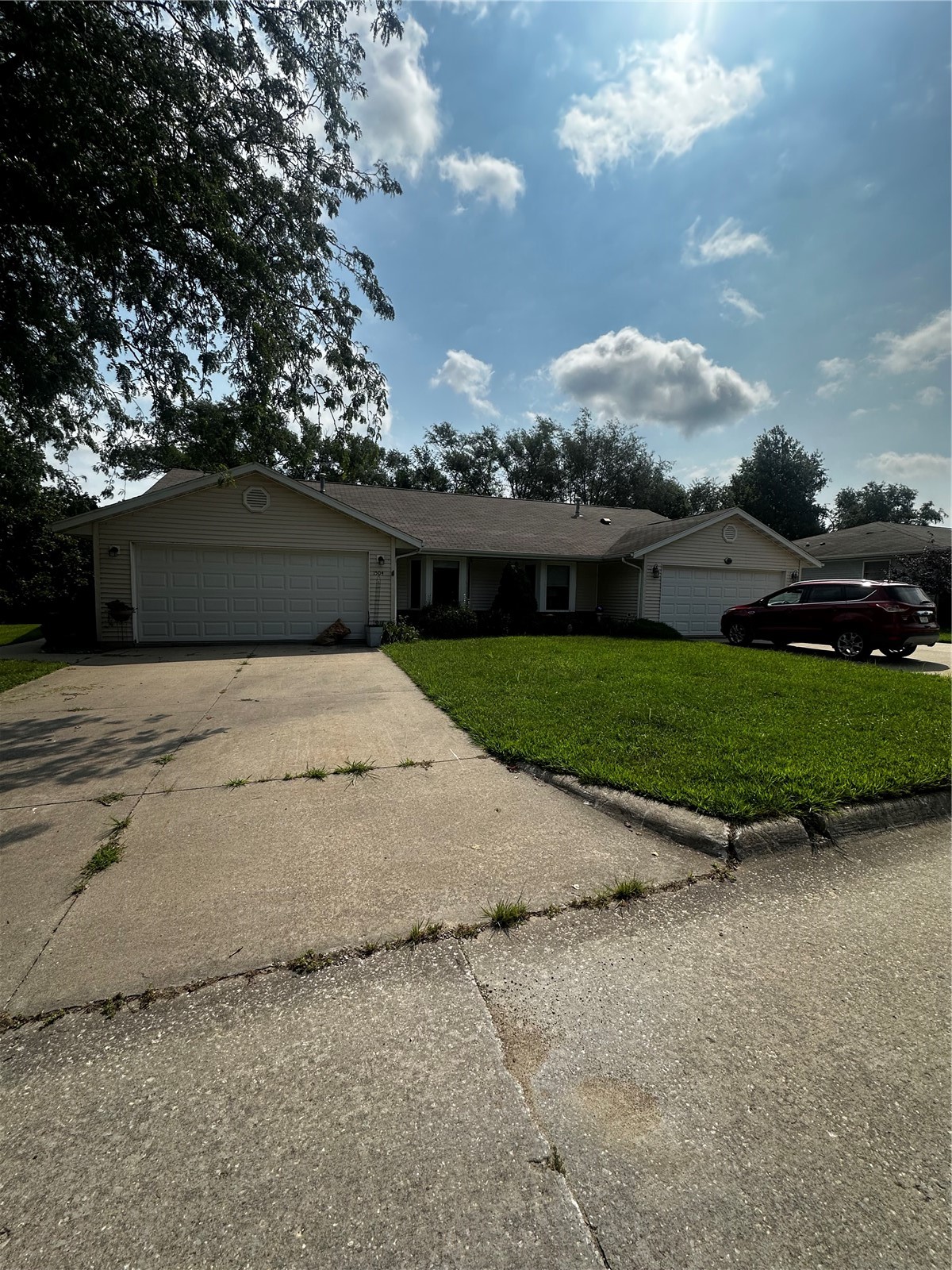 520/522 13th Street Wellman IA 52356