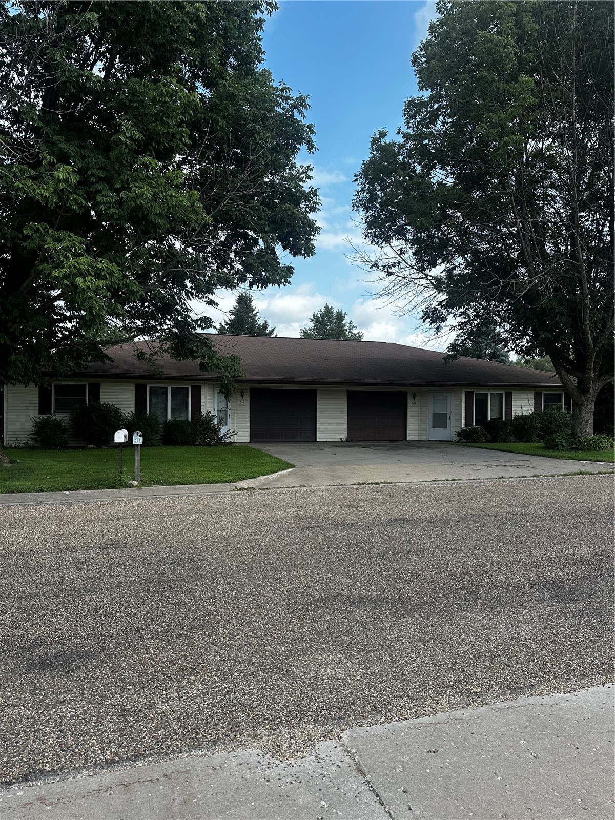 520/522 13th Street Wellman IA 52356