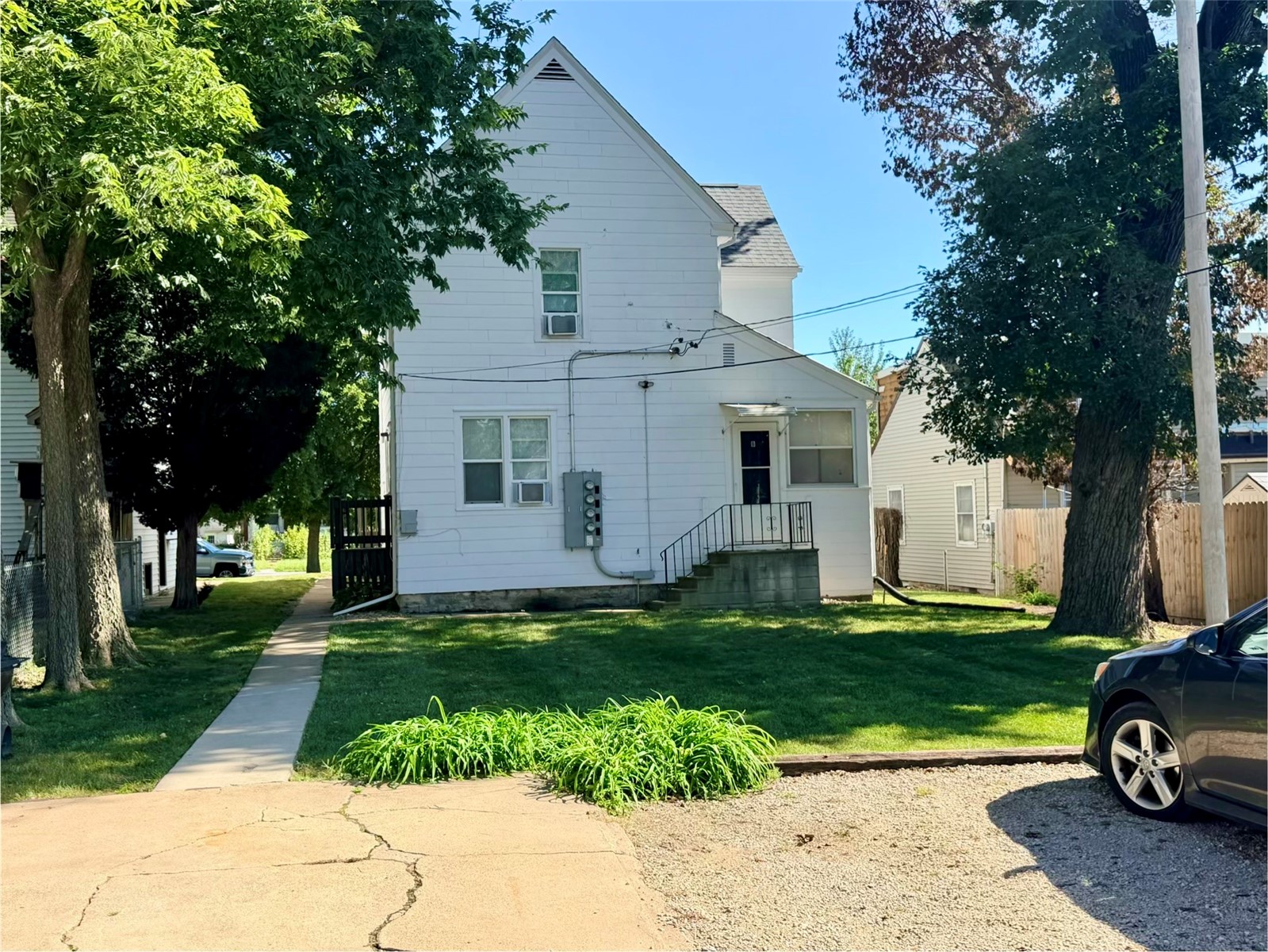 1746 B Avenue NE Cedar Rapids IA 52402