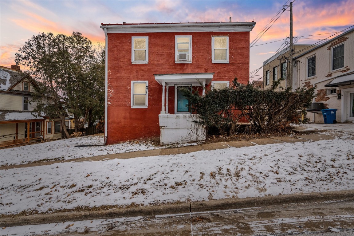 112 2nd Avenue NW Mt Vernon IA 52314