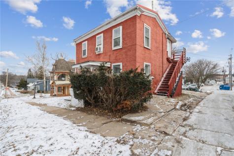 112 2nd Avenue NW Mt Vernon IA 52314