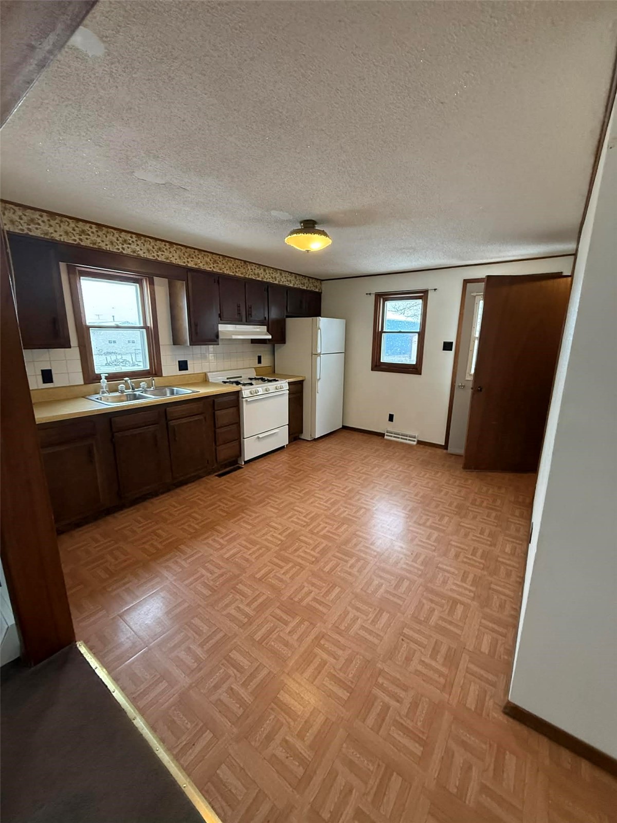 210 Kohl Street Martelle IA 52305