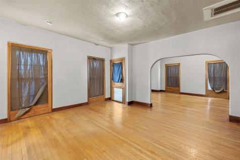 1990 8th Avenue Marion IA 52302
