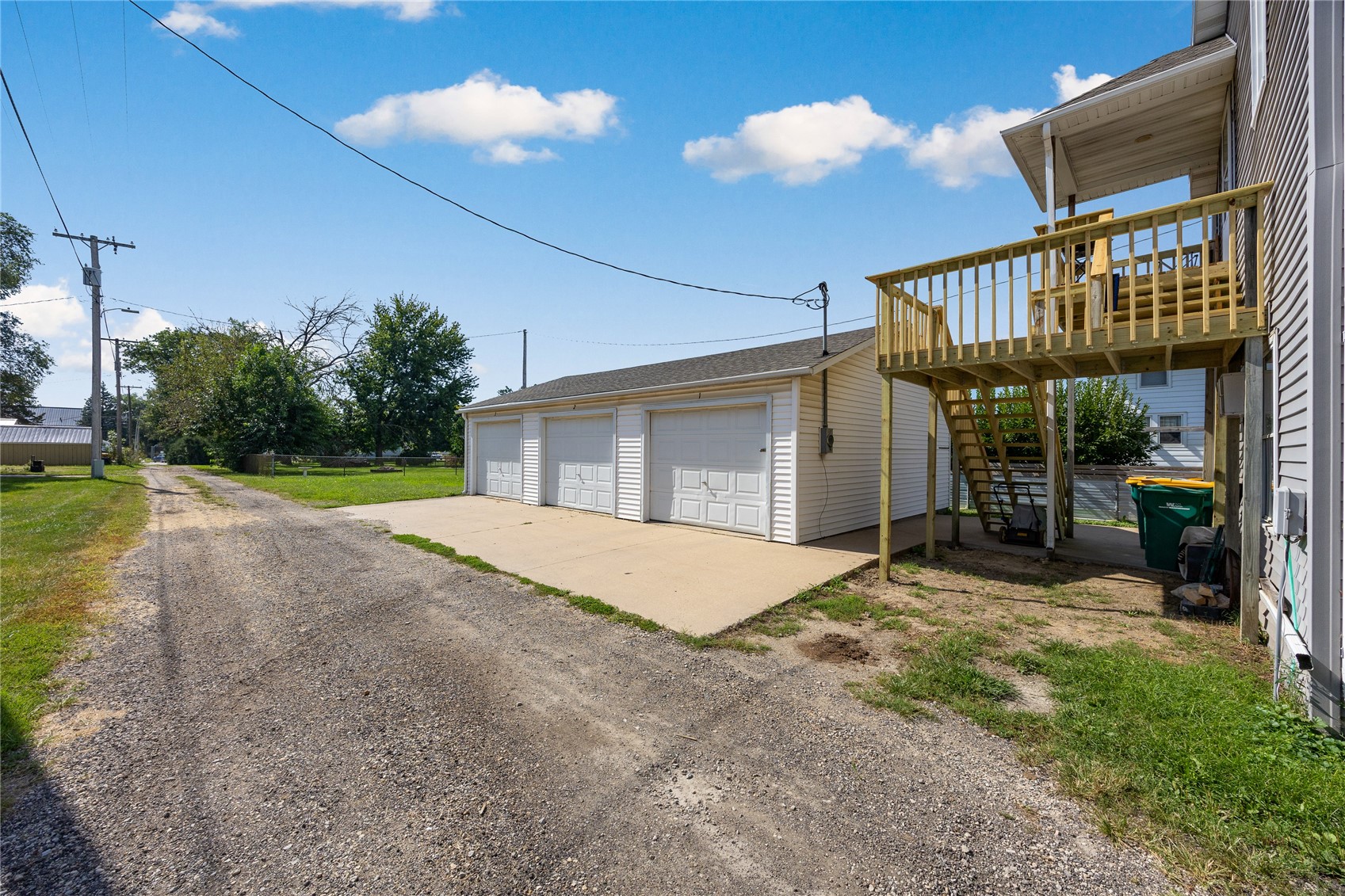 1550 Dows Street Ely IA 52227