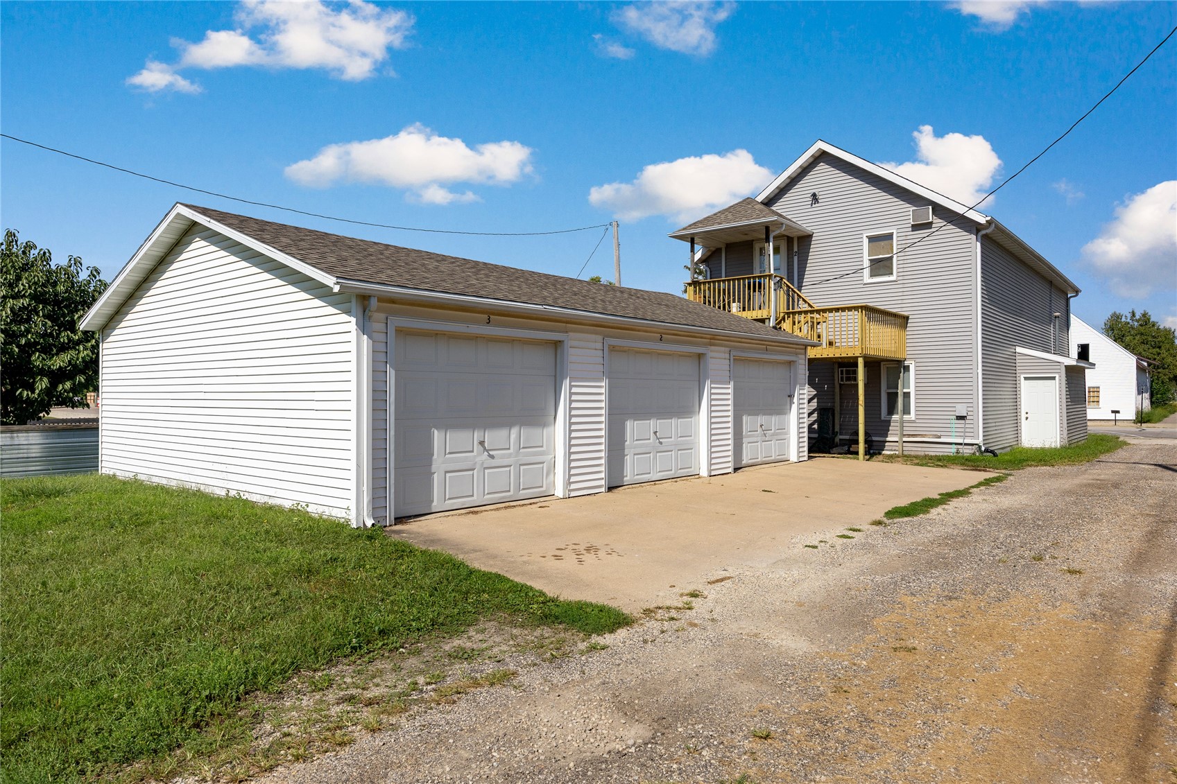 1550 Dows Street Ely IA 52227