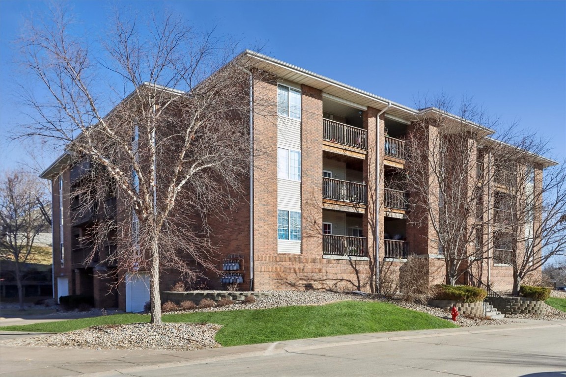 2510 Cascade Lane Iowa City IA 52246