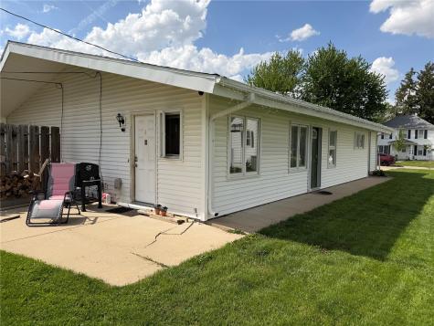 375 - 385 9th Avenue Marion IA 52302