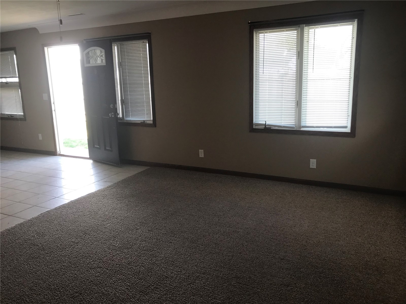 375 - 385 9th Avenue Marion IA 52302