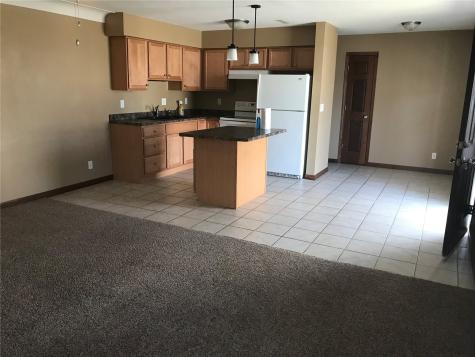 375 - 385 9th Avenue Marion IA 52302