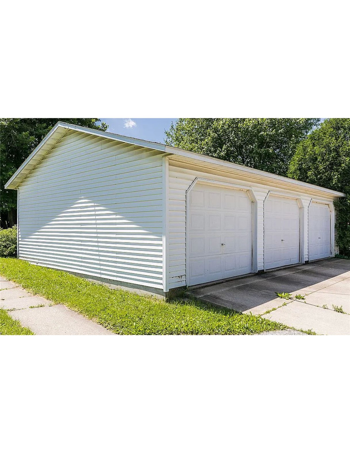 3010 Johnson Avenue NW Cedar Rapids IA 52405