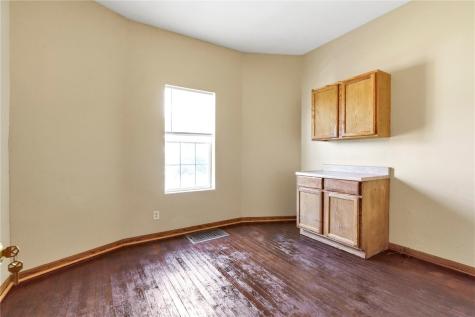 110 16th Street NE Cedar Rapids IA 52402